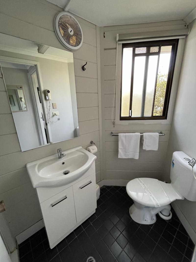 Shelly Beach Holiday Park image