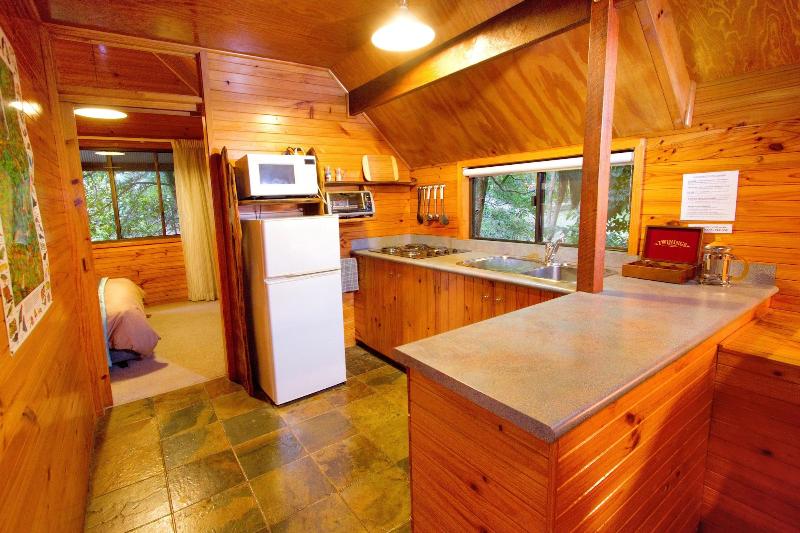 Mt Glorious Getaways image