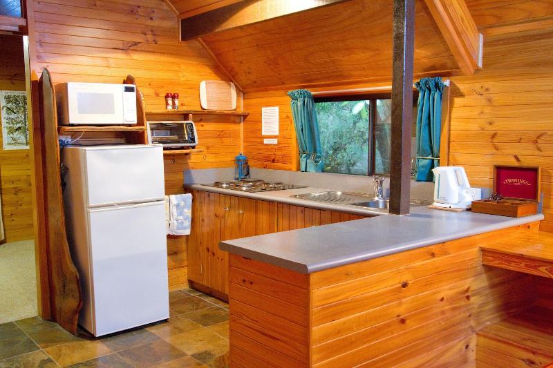Mt Glorious Getaways image