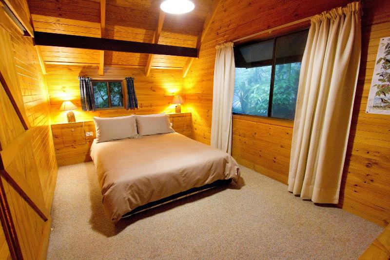 Mt Glorious Getaways image