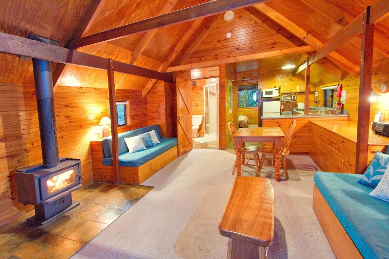 Mt Glorious Getaways image