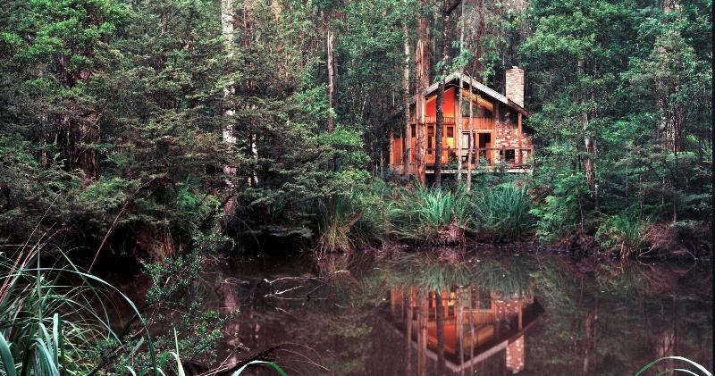 Woodlands Rainforest Retreat image