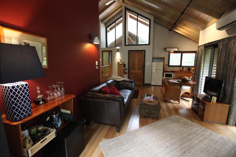 Woodlands Rainforest Retreat image