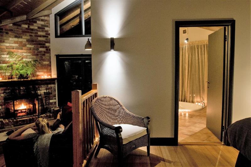 Woodlands Rainforest Retreat image