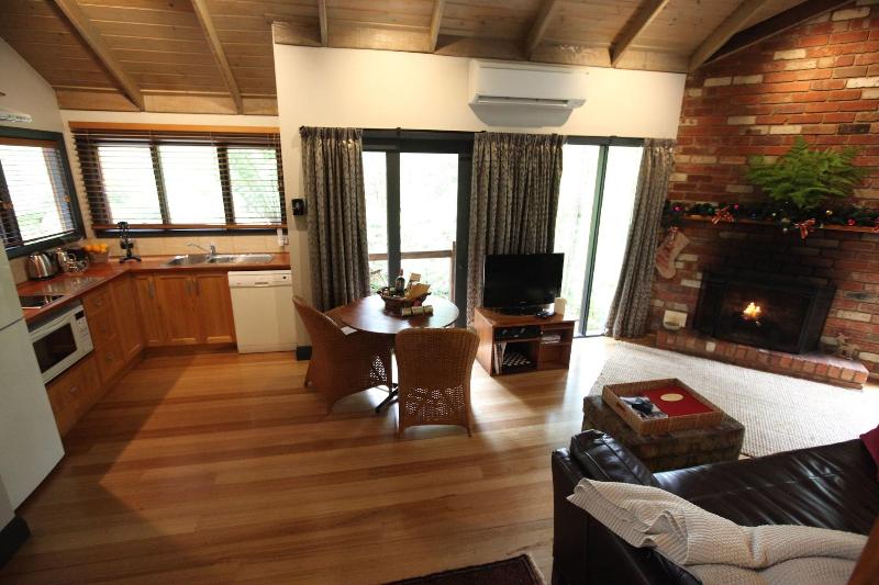 Woodlands Rainforest Retreat image