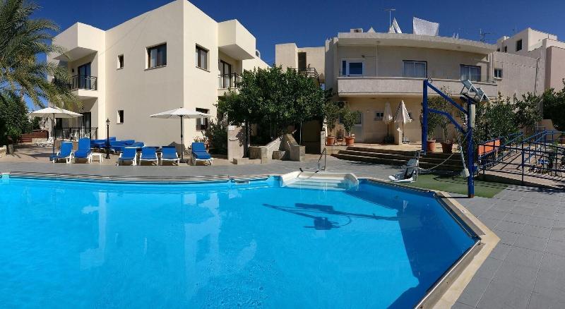C & A Hotel Apartments — general view
