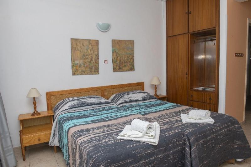 C & A Hotel Apartments image