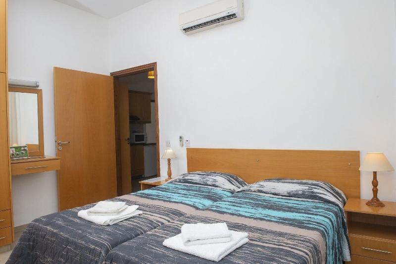 C & A Hotel Apartments image