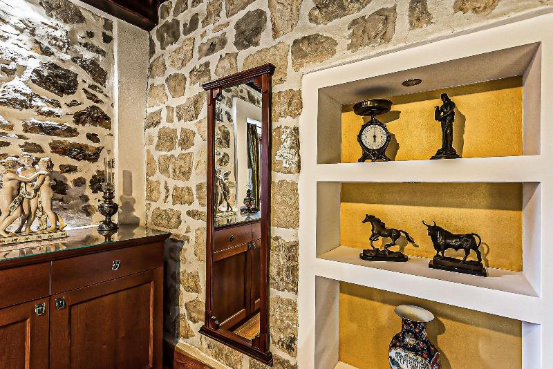 Heritage Hotel Raznjevica Dvori image