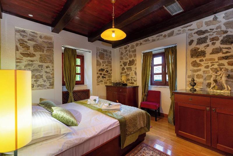 Heritage Hotel Raznjevica Dvori image