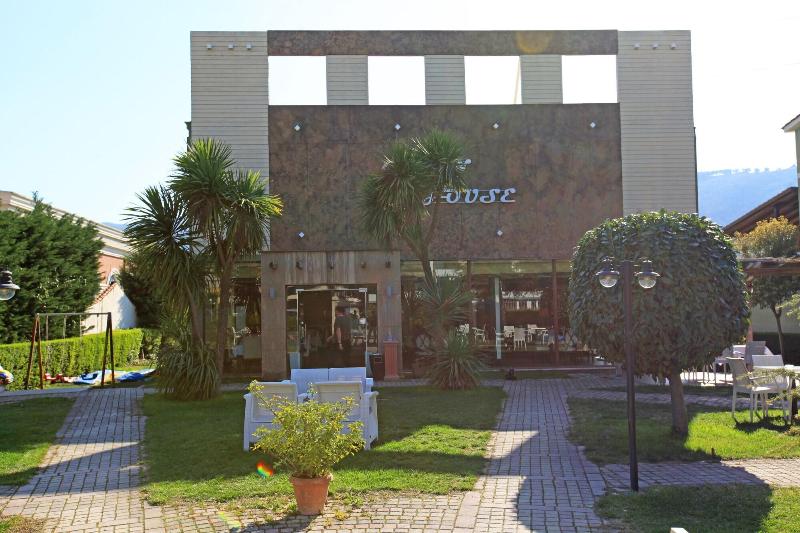 Hotel Green House image