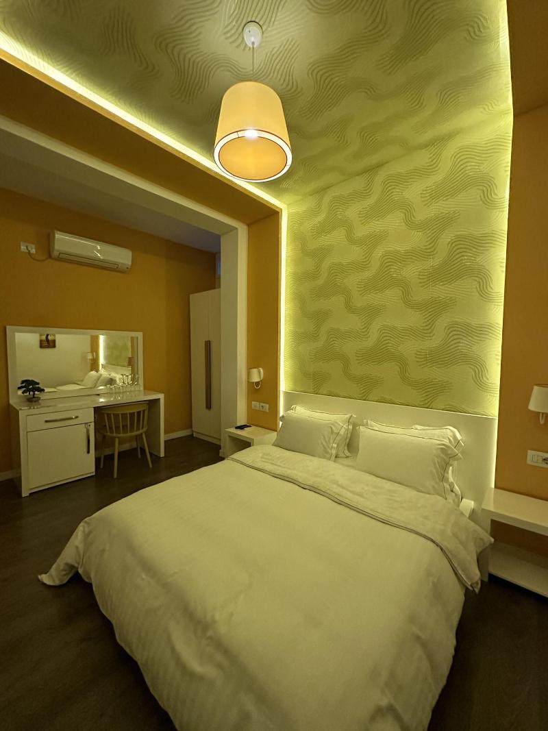 Hotel Green House image