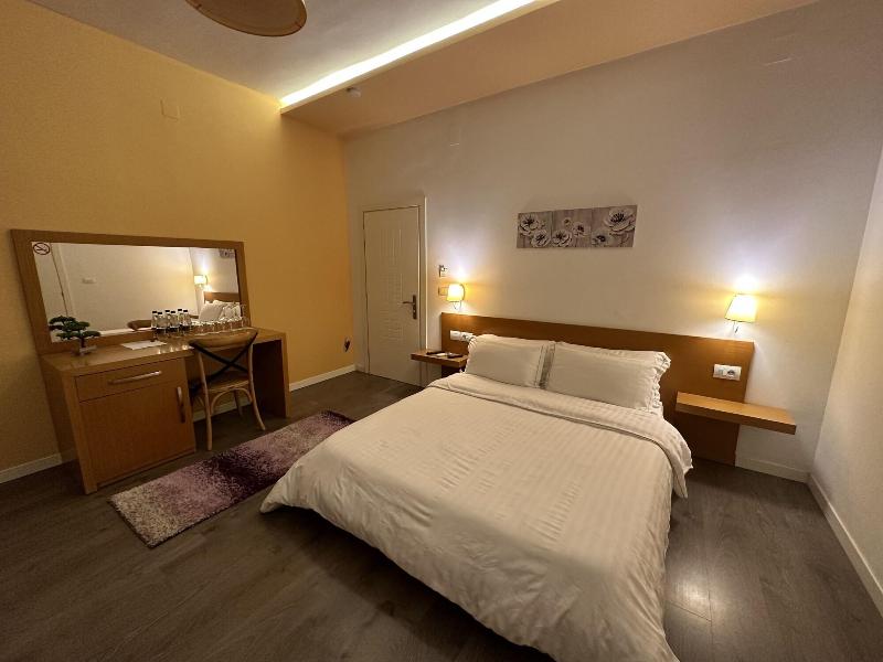 Hotel Green House image