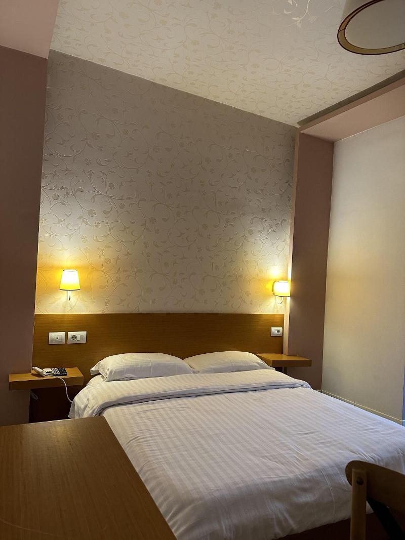 Hotel Green House image