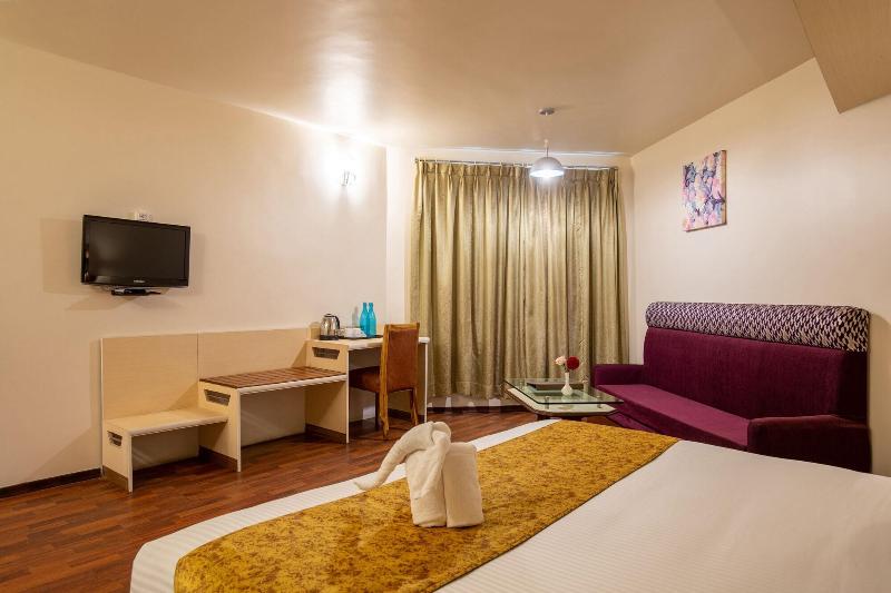 Hotel Pleasant Stay - La Flora image