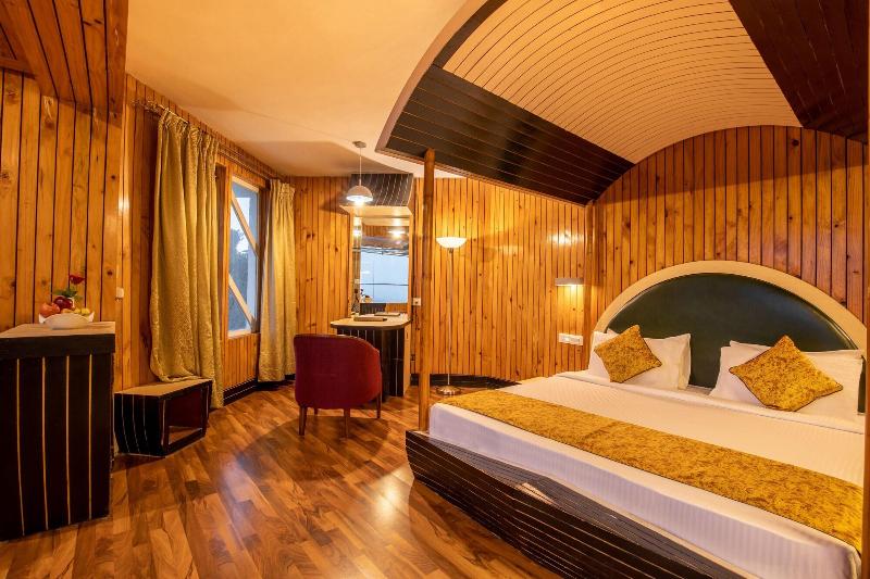 Hotel Pleasant Stay - La Flora image