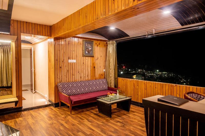 Hotel Pleasant Stay - La Flora image