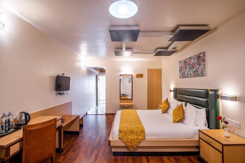 Hotel Pleasant Stay - La Flora image