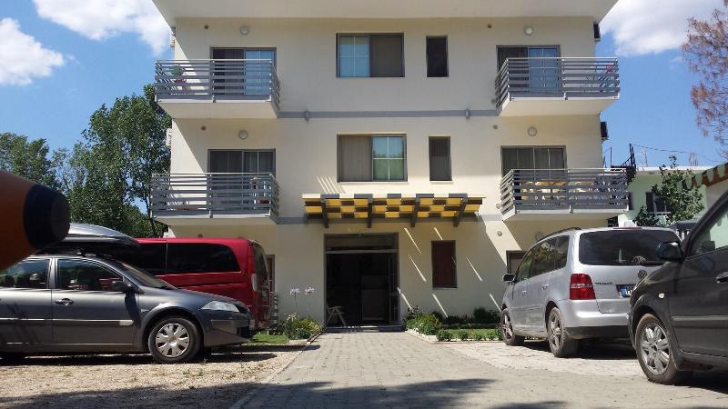 Hotel Vila Tufi image