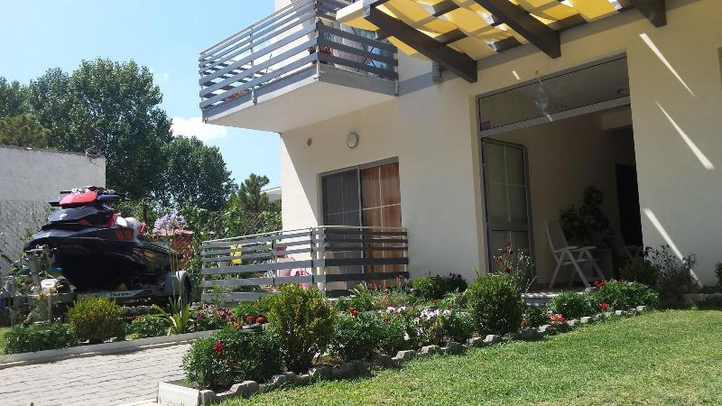 Hotel Vila Tufi image