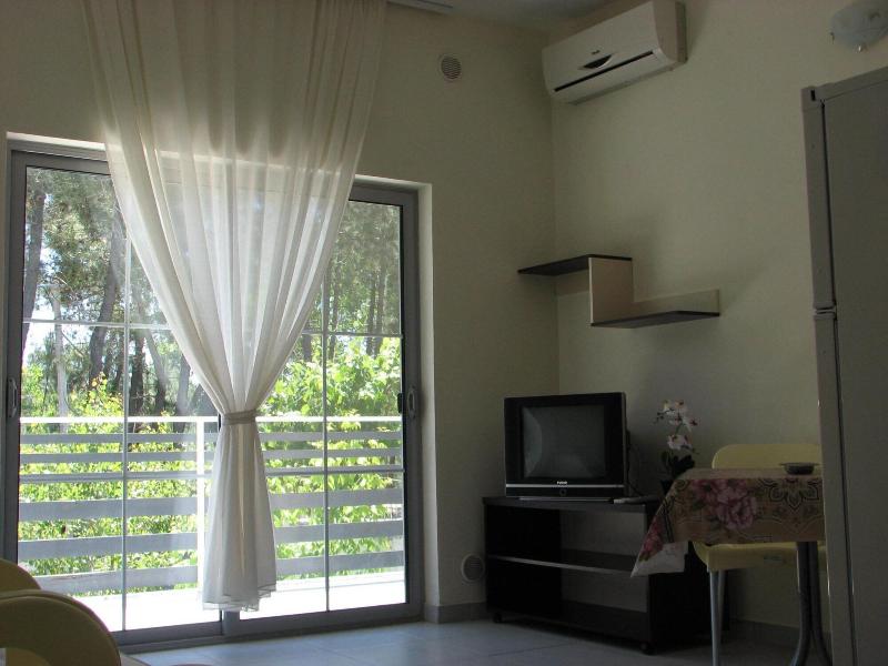 Hotel Vila Tufi image