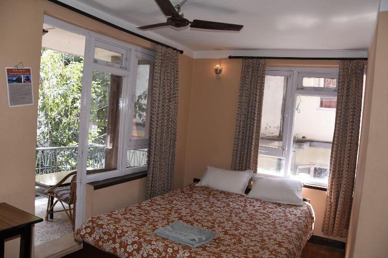 Beehive Hostel image