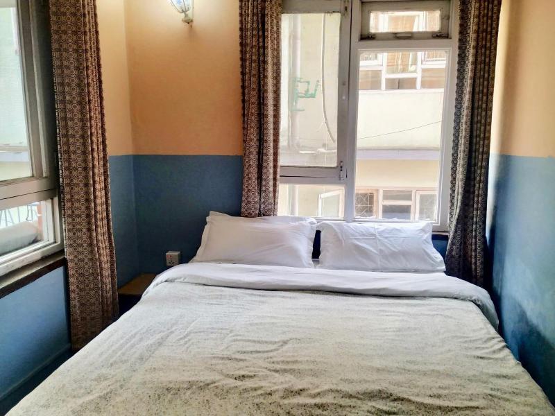 Beehive Hostel image