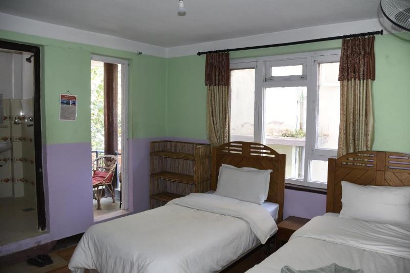 Beehive Hostel image