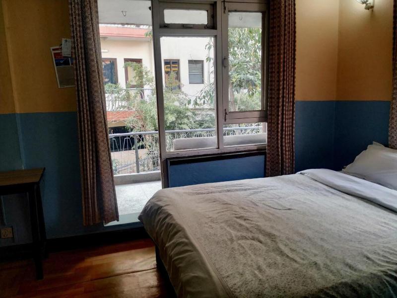 Beehive Hostel image