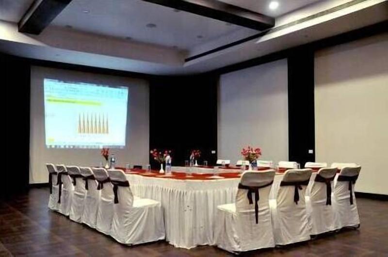 Hotel Suncity Palace image