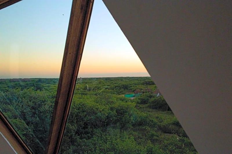 Mamasan Treehouses & Cabins image