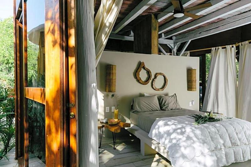 Mamasan Treehouses & Cabins image