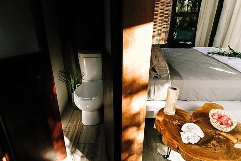 Mamasan Treehouses & Cabins image