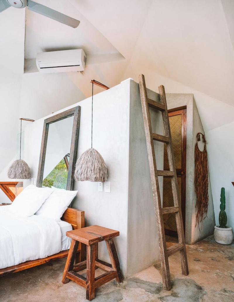 Mamasan Treehouses & Cabins image