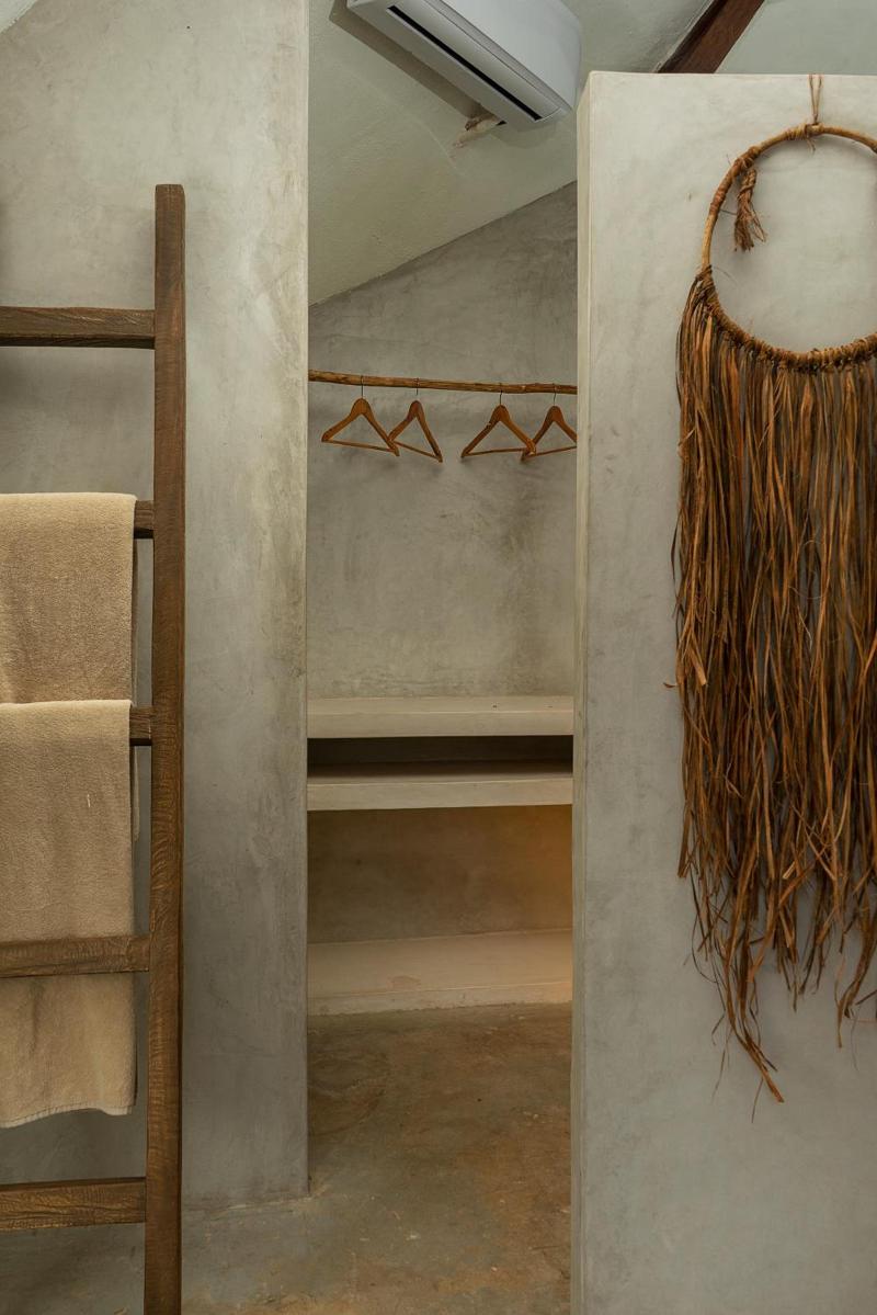 Mamasan Treehouses & Cabins image