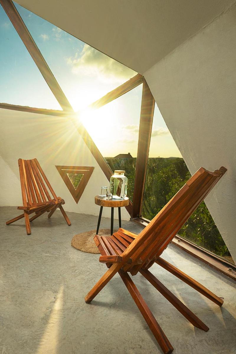 Mamasan Treehouses & Cabins image
