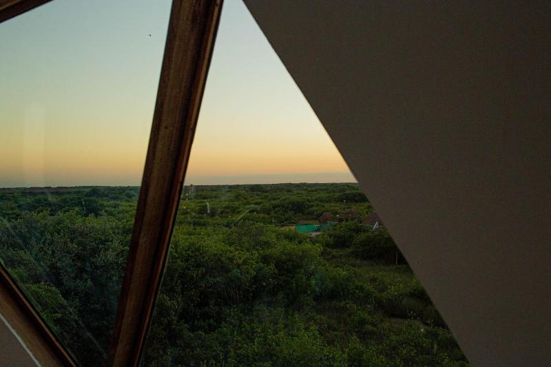 Mamasan Treehouses & Cabins image