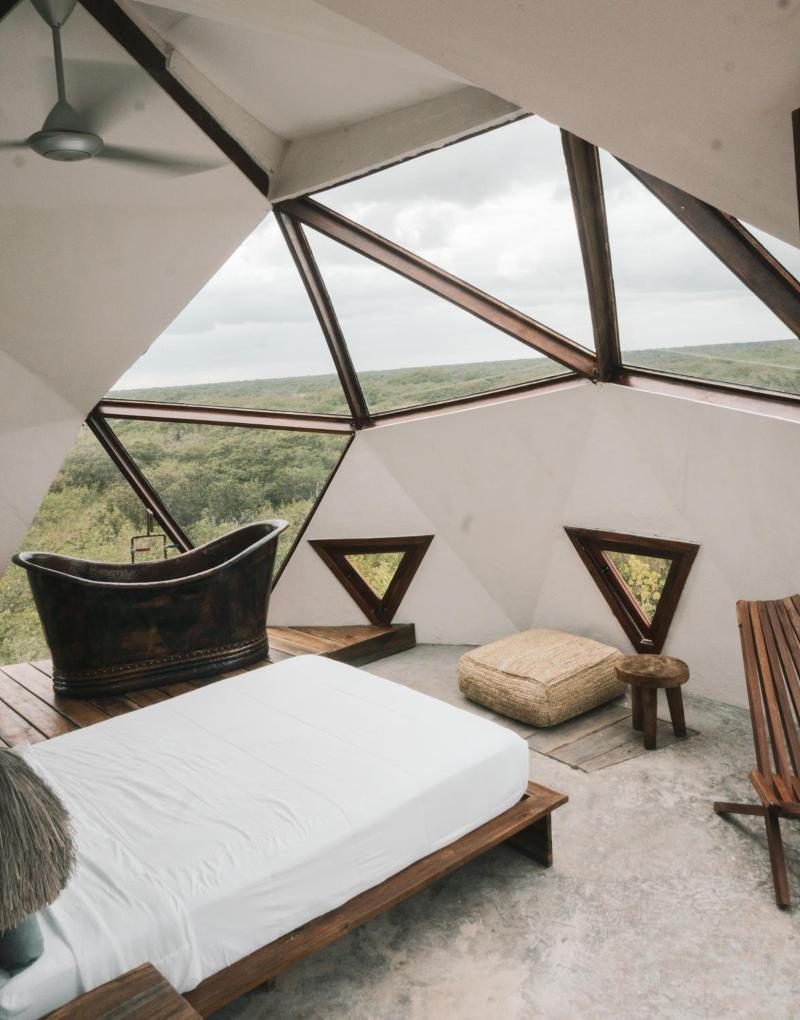 Mamasan Treehouses & Cabins image
