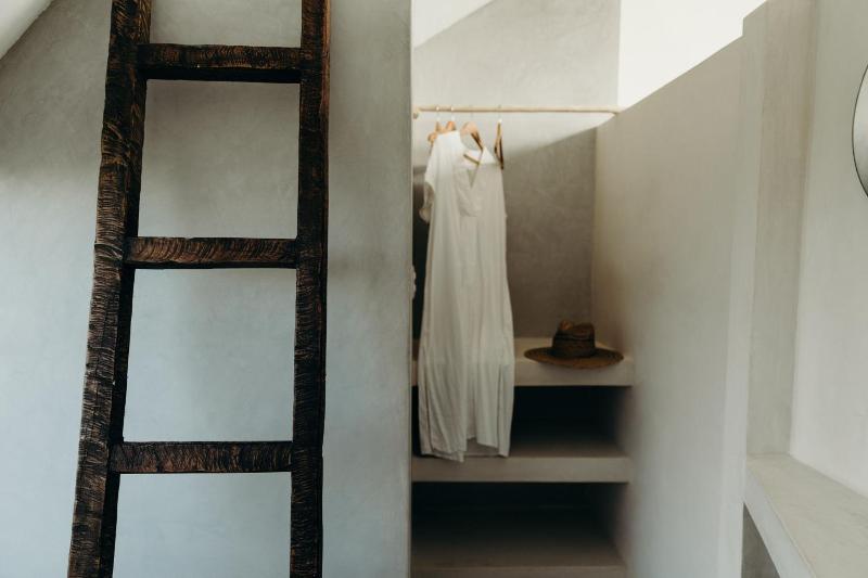 Mamasan Treehouses & Cabins image