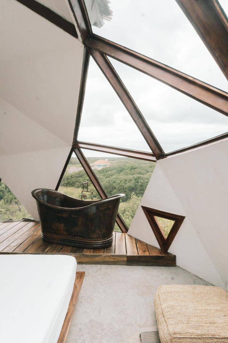 Mamasan Treehouses & Cabins image
