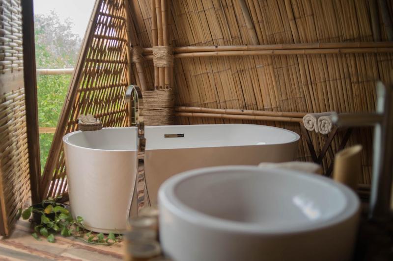 Mamasan Treehouses & Cabins image