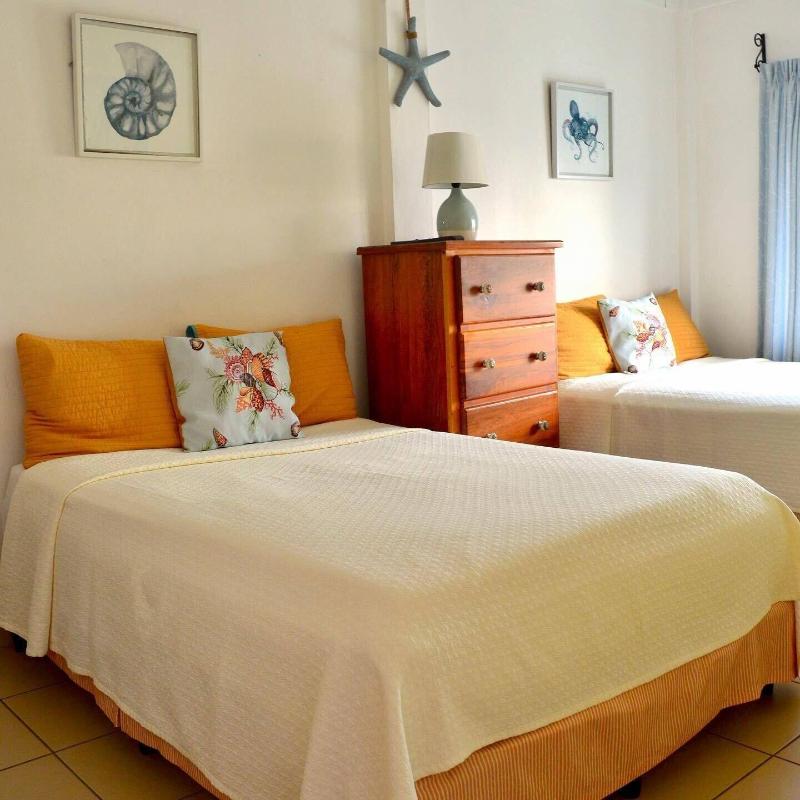 Cesar Mariscos image