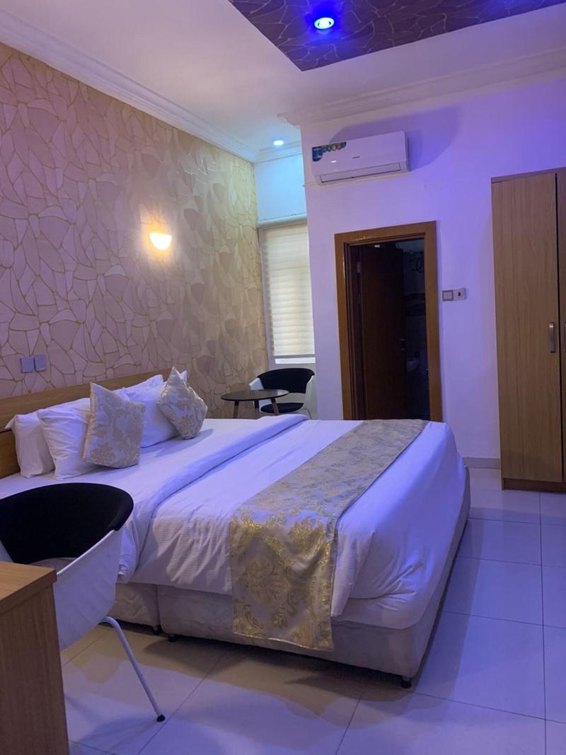 Roses Regency Hotel And Suites image