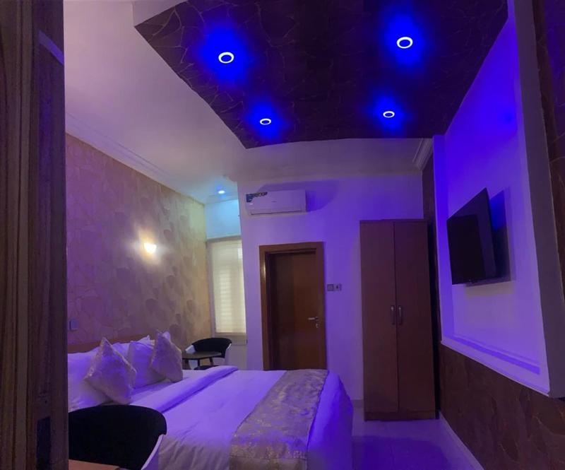 Roses Regency Hotel And Suites image