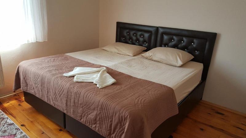Kule Apart image