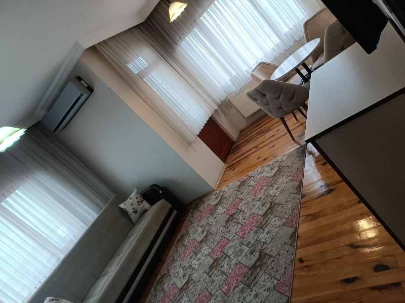 Kule Apart image