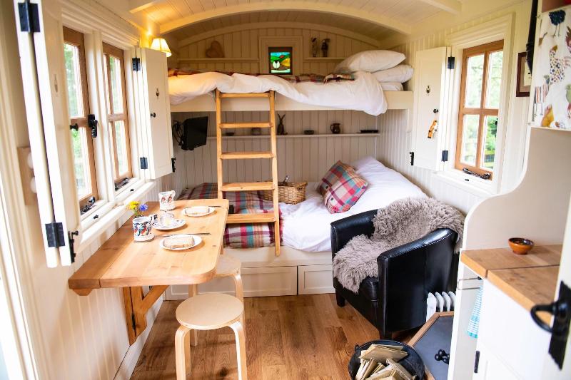 Morndyke Shepherds' Huts image