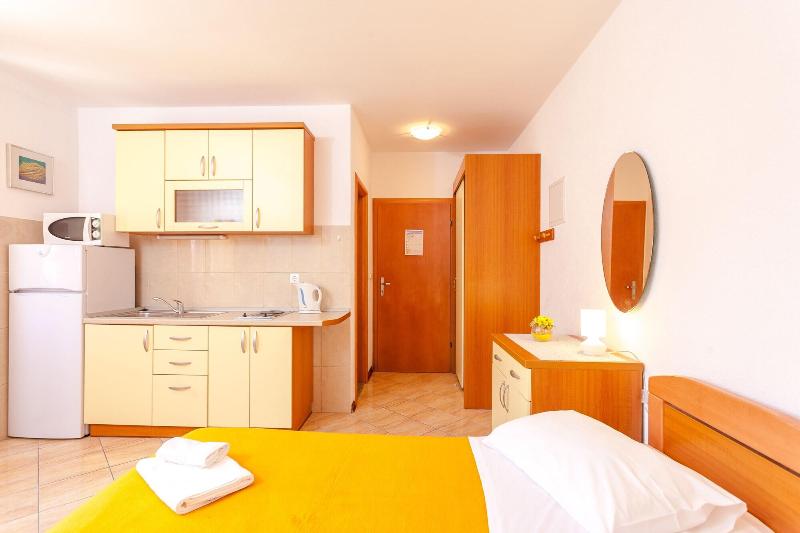 Guest House Davor Tomas image