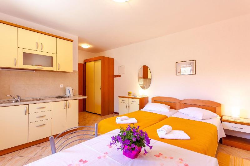 Guest House Davor Tomas image