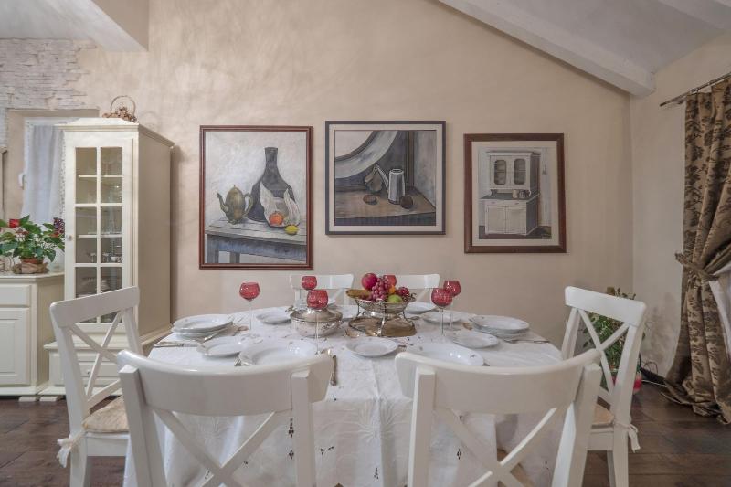 Marinero Apartments image